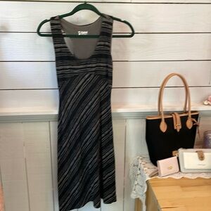 Alpine Designe Diagonal Stripe Print Dress Racerback